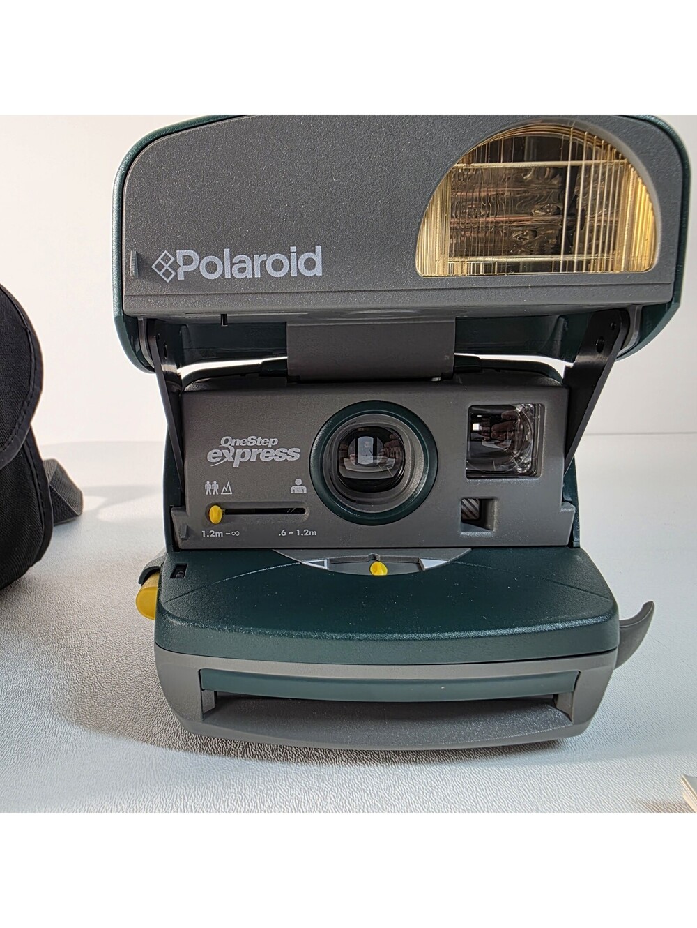 Polaroid OneStep Express Camera, Untested, W/Instruction Sheet & Case READ